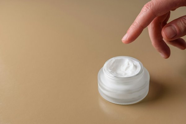 Choisissez la creme cicatrisante idéale pour apaiser votre peau